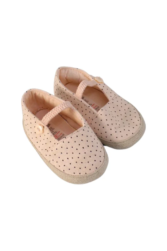 Mamas & Papas Flats 12-18M