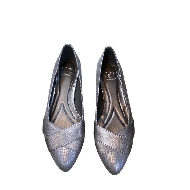 Shoes Flats By New Directions In Silver, Size: 9.5