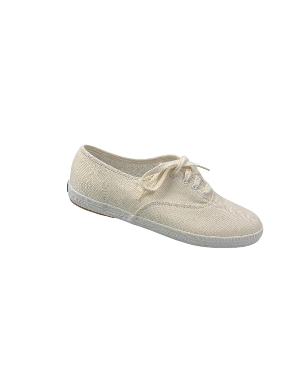 Shoes Flats By Keds In White, Size: 8.5