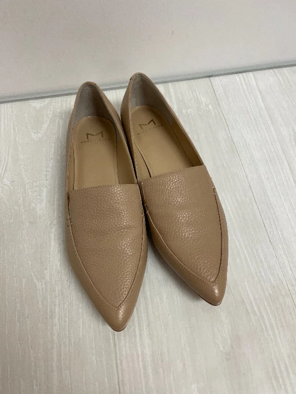 Shoes Flats By Marc Fisher In Tan, Size: 6