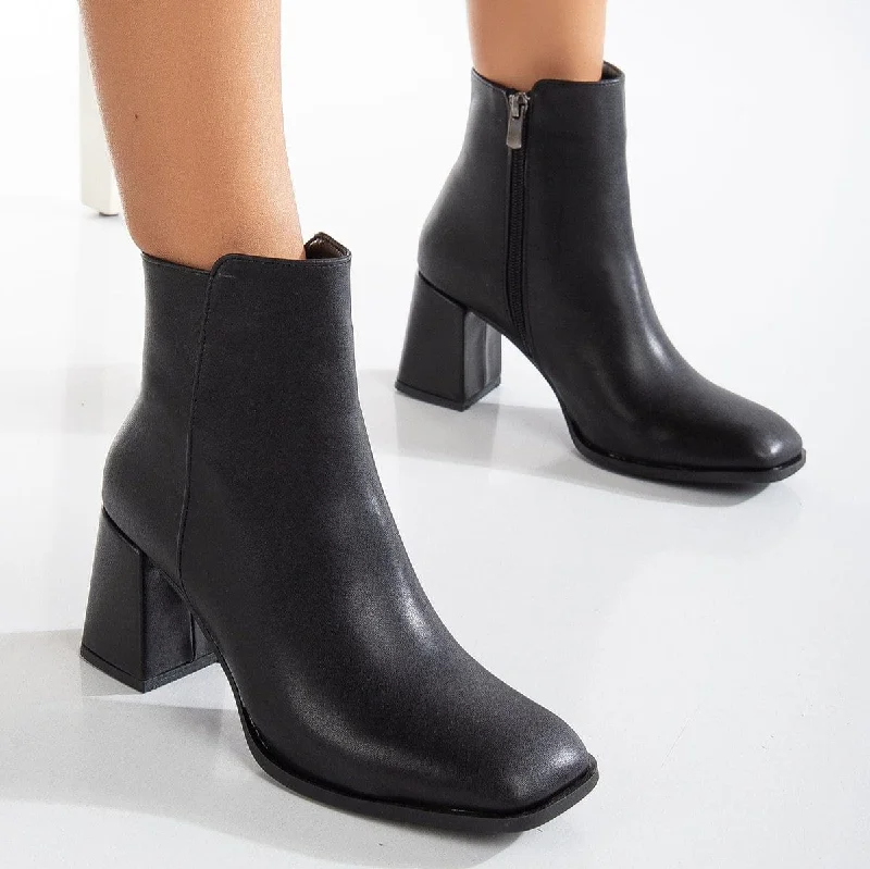 Nadine Vegan Leather Ankle Boots | Black Matt